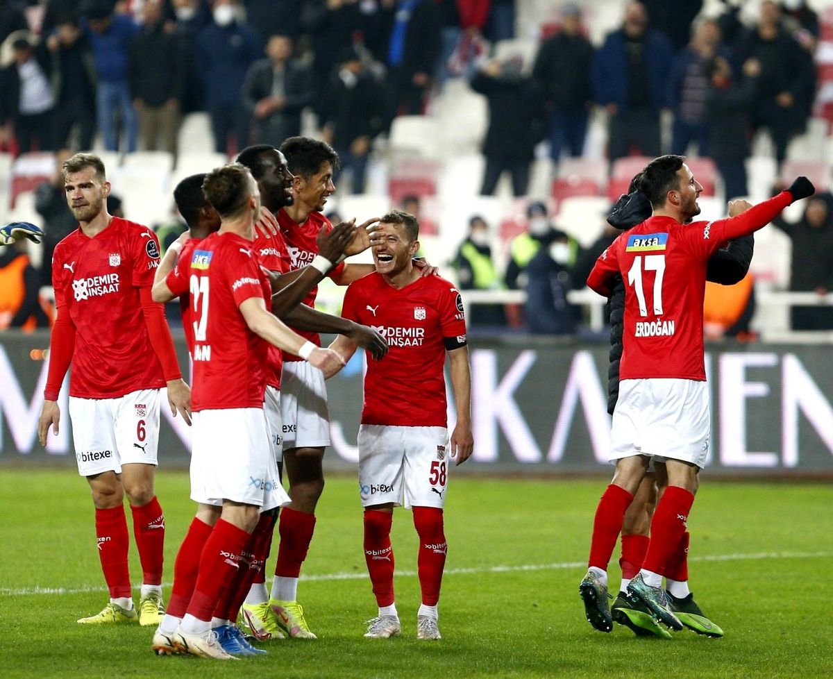 Sivasspor 4\'te 4 yapmayı hedefliyor