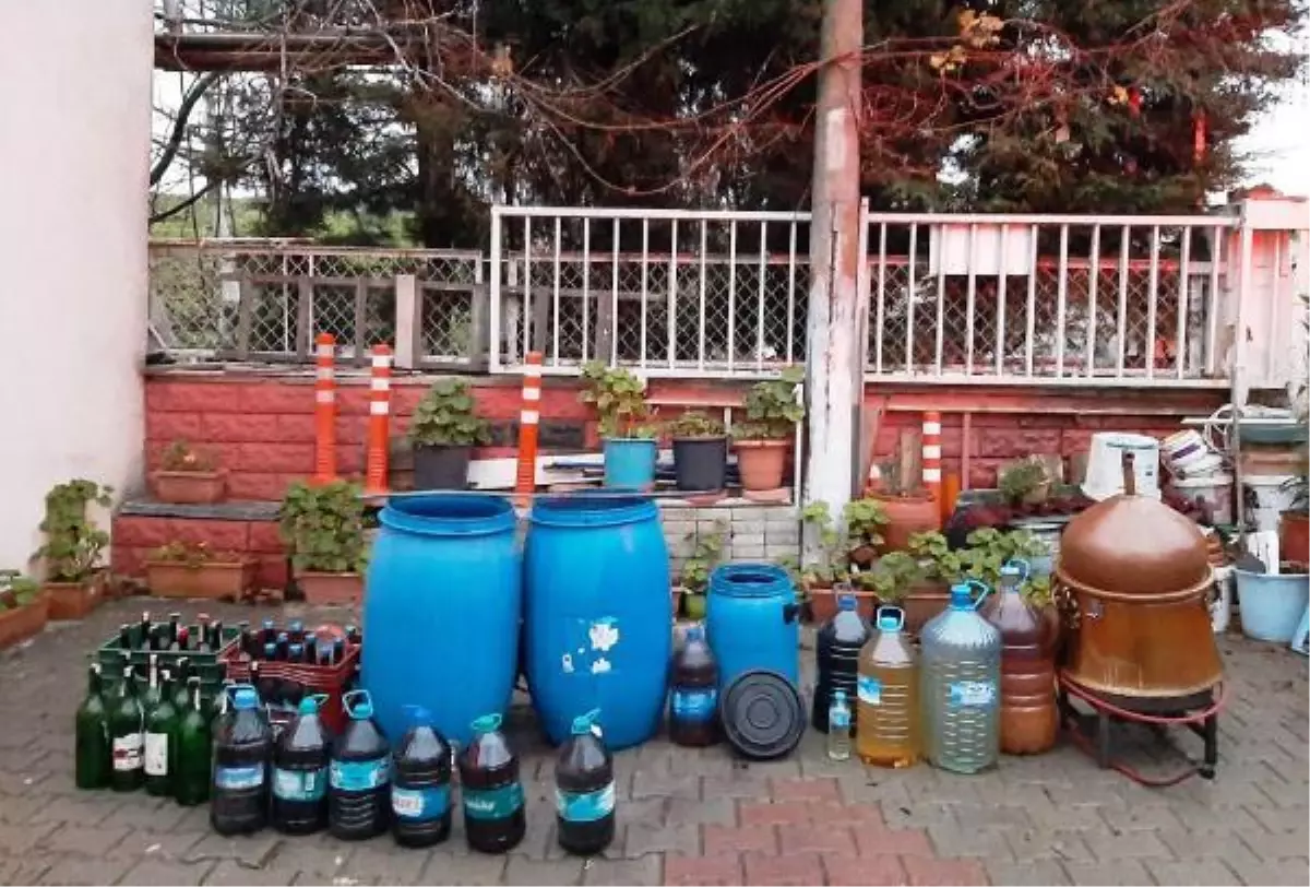 Tekirdağ'da 360 litre 'sahte içki' ele geçirildi (2)
