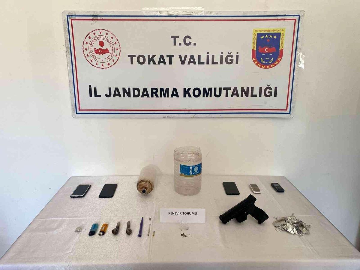 Son dakika 3. sayfa: Tokat'ta uyuşturucu operasyonu: 8 gözaltı