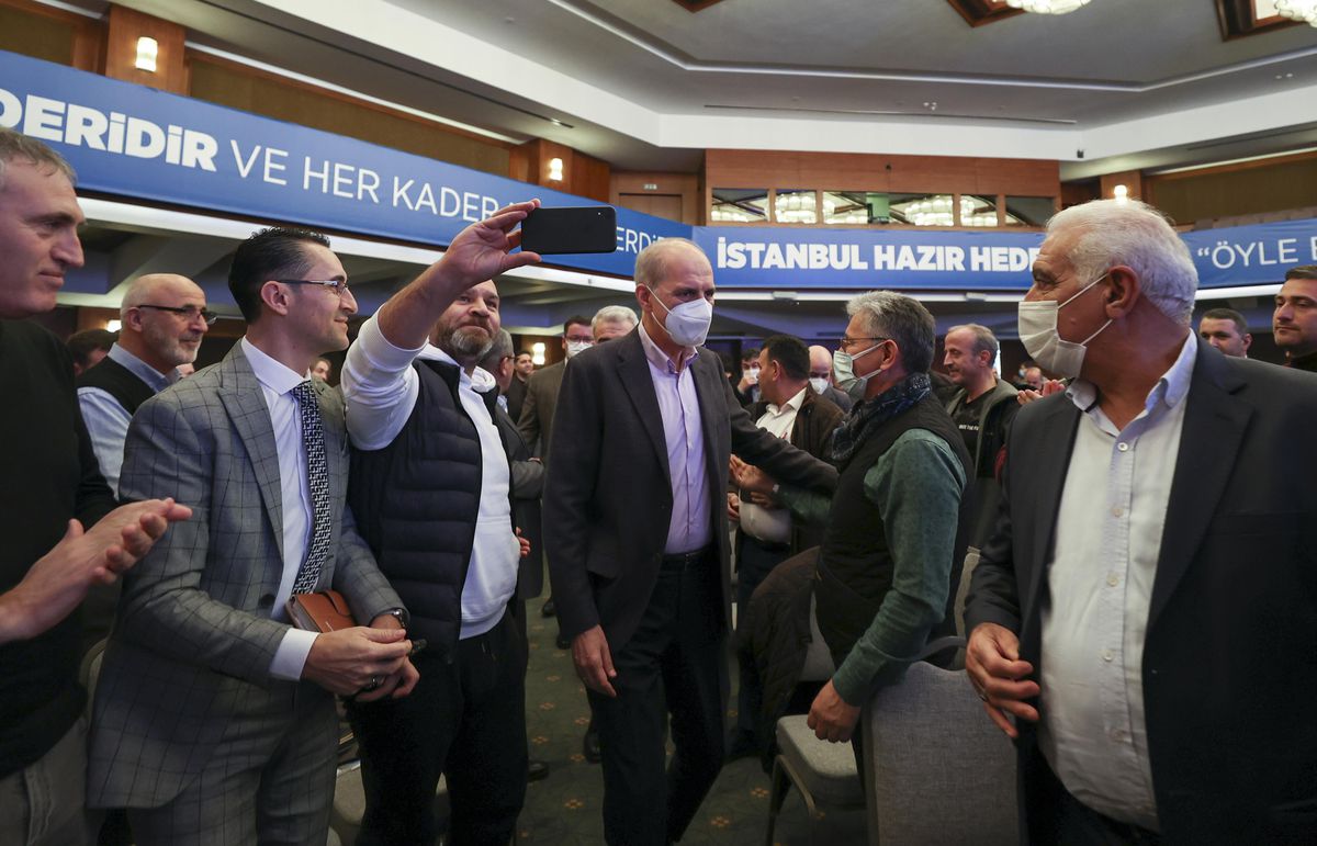 AK Parti Genel Başkanvekili Kurtulmuş, partisinin İstanbul Mahalle Başkanları Toplantısı\'nda konuştu Açıklaması