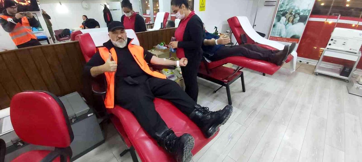 Arama kurtarma ekibinden kan bağış kampanyası