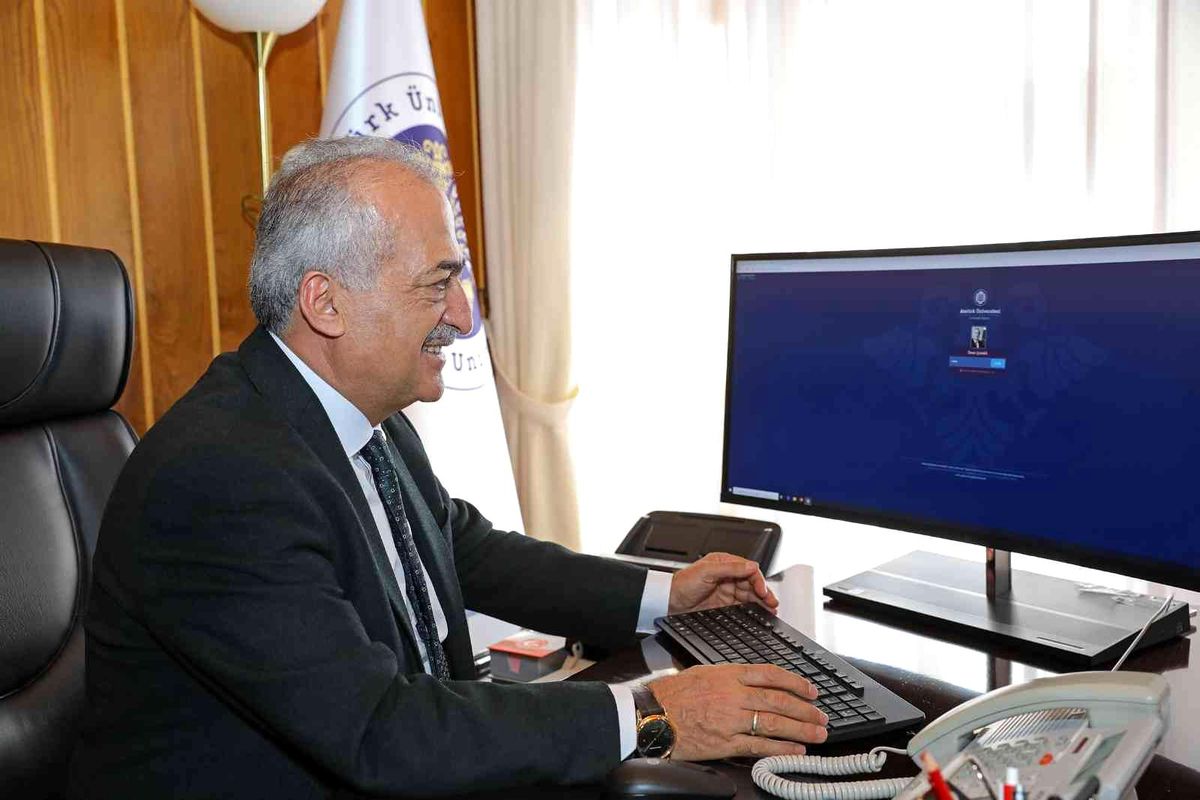 Atatürk Üniversitesi\'nde Açık Eğitsel Kaynaklar (AEK) hareketi giderek yaygınlaşıyor