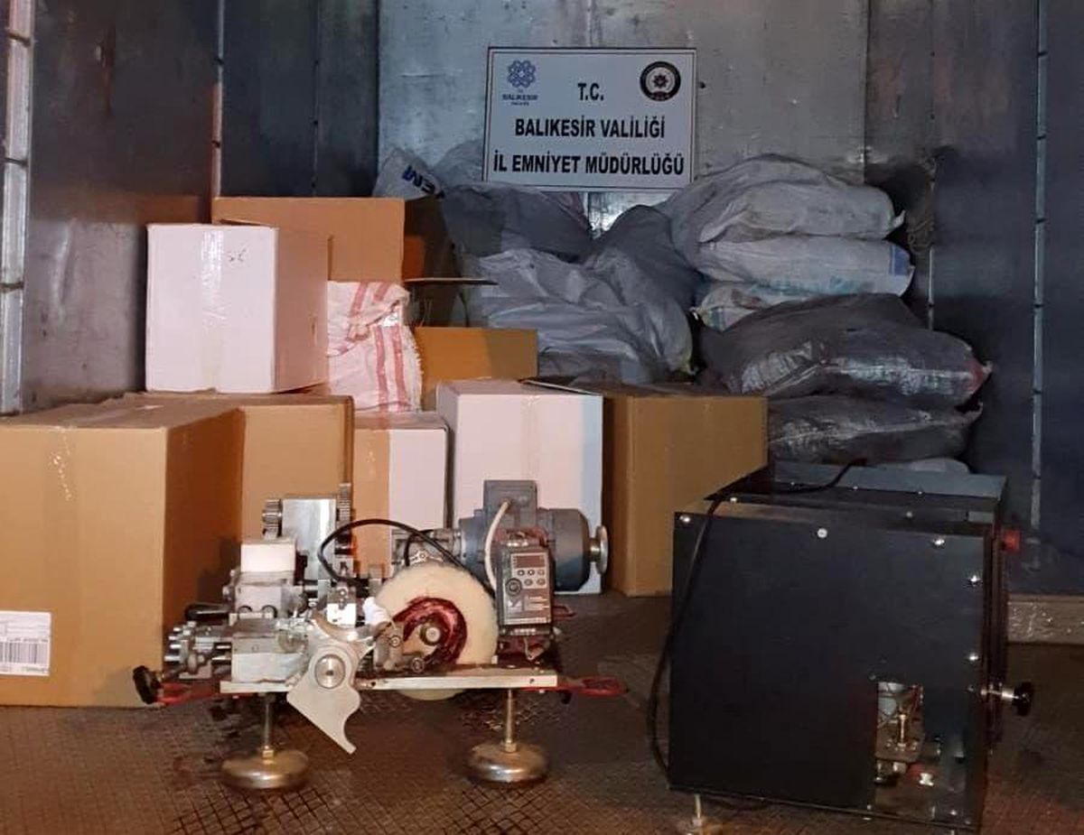 Son Dakika | Balıkesir\'de polis ve jandarma suçlulara göz açtırmıyor