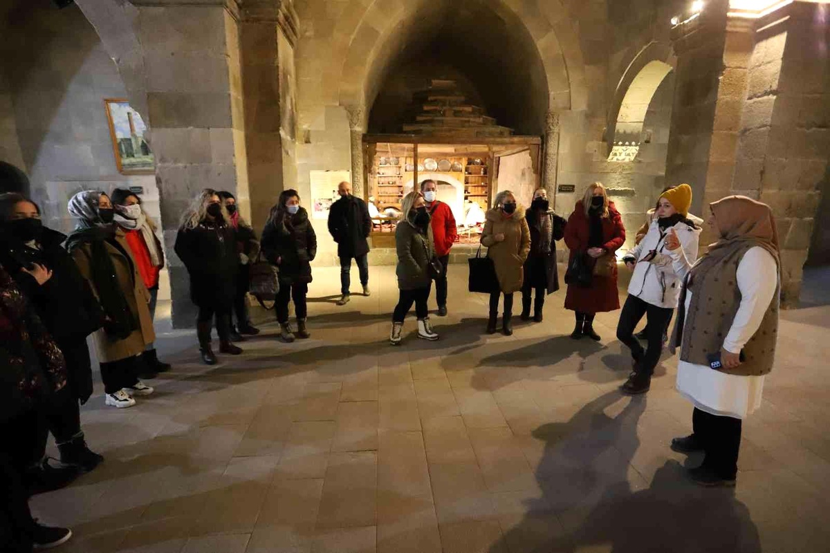 "Birlikte İngilizce" projesinin Erzurum ayağı tüm hızıyla devam ediyor