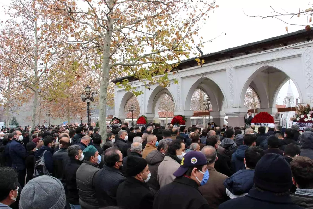 Son dakika haberleri... Eski Başbakan Yardımcısı Emrullah İşler\'in babası Abdullah İşler, son yolculuğuna uğurlandı