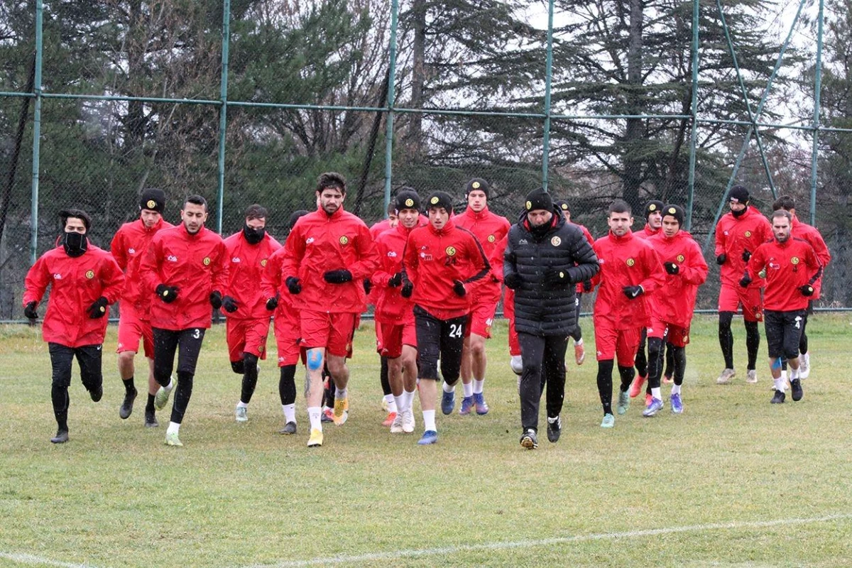 Eskişehirspor, Ankara Demirspor maçı hazırlıklarını tamamladı