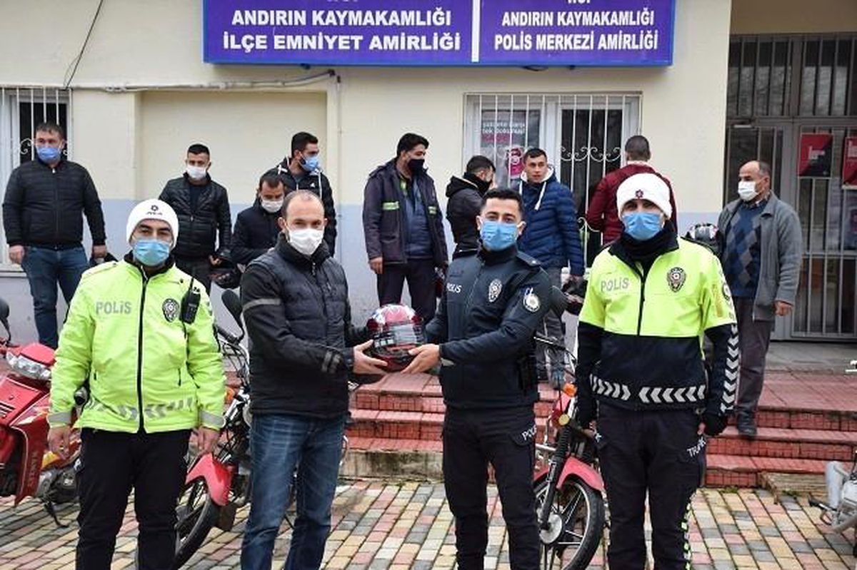 Kahramanmaraş\'ta motosiklet sürücülerine kask