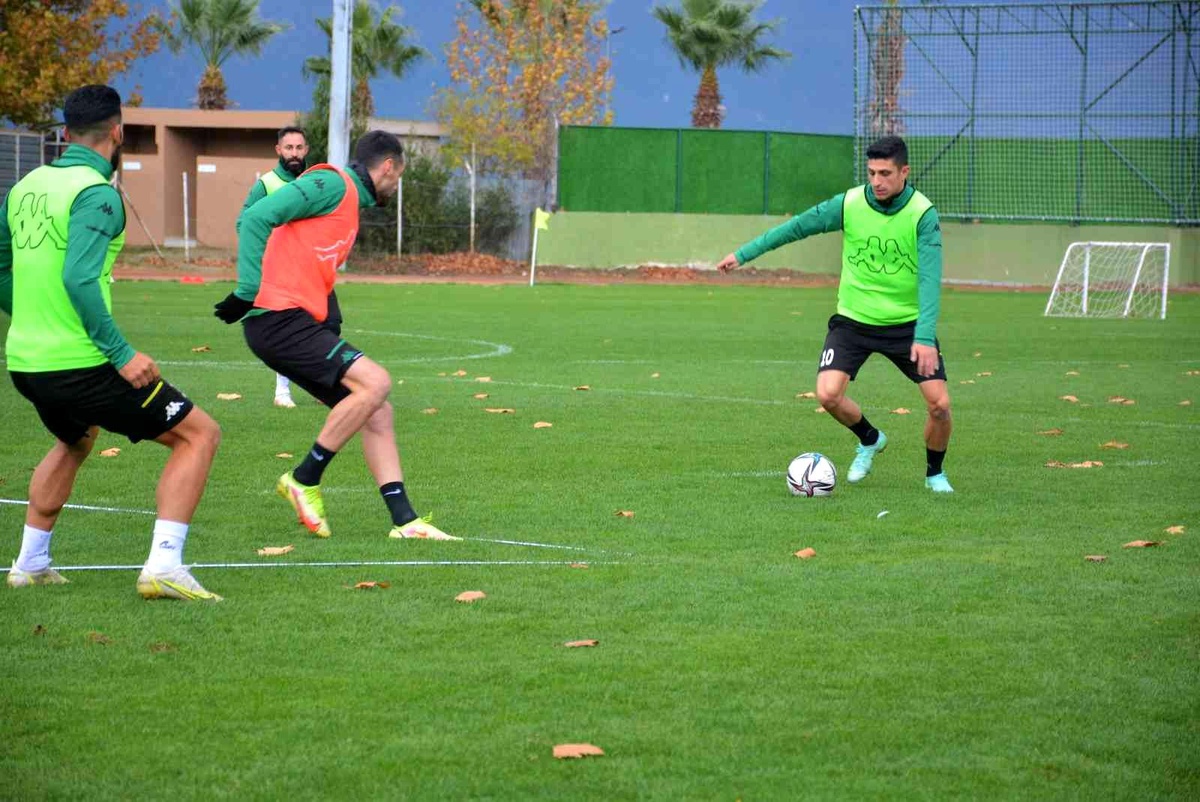 Kocaelispor\'da Eyüpspor hazırlıkları tamamlandı