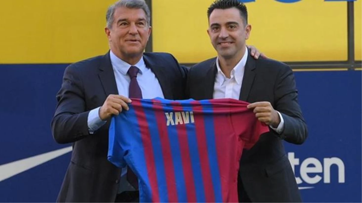 Xavi\'den yeni hamle: Kaptan Alba\'nın yerine Galatasaray\'ın eski yıldızını Barcelona\'ya getiriyor