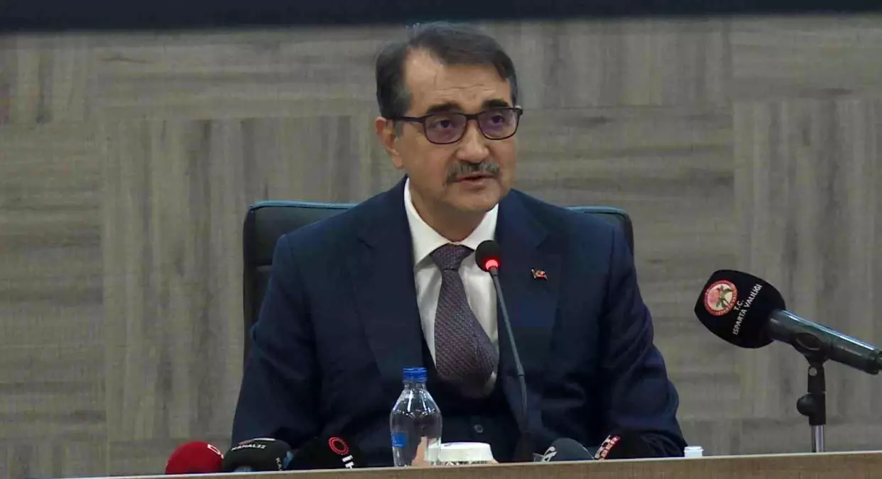 Bakan Dönmez: 'En ağır yaralı işçimizin kolu kırıldı'