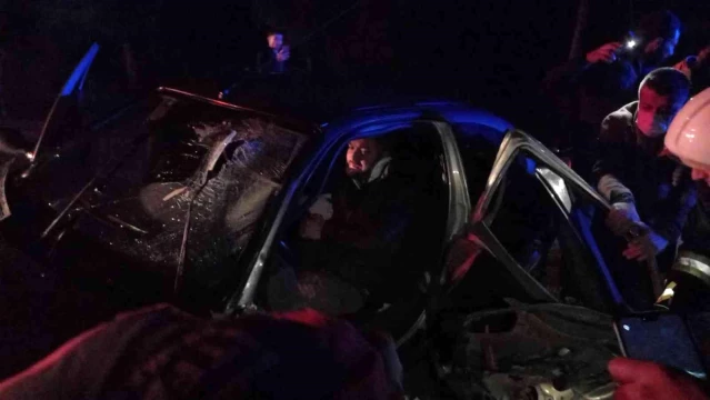 Bodrum'daki kazada araçta sıkışan sürücü güçlükle kurtarıldı