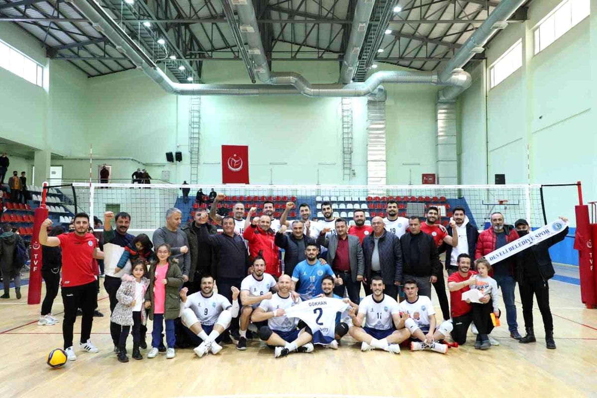 Develi Belediyespor geriden gelerek kazandı