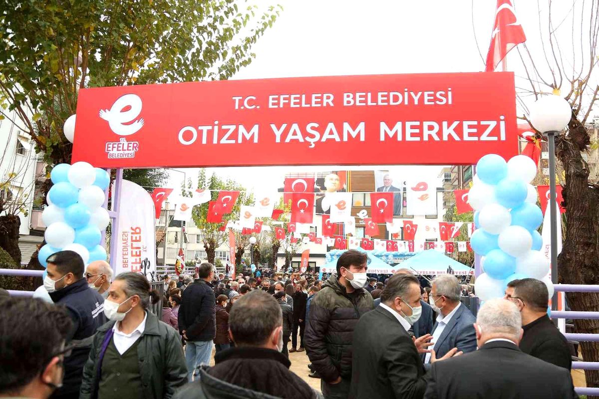 Efeler\'in Otizm Yaşam Merkezi diğer belediyelere örnek gösterildi