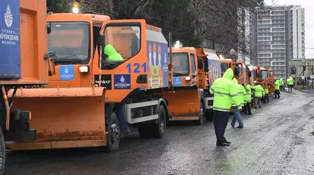 İstanbul'da kar alarmı verildi! 290 bin ton tuz depolarda tutuluyor, araçlar hazır