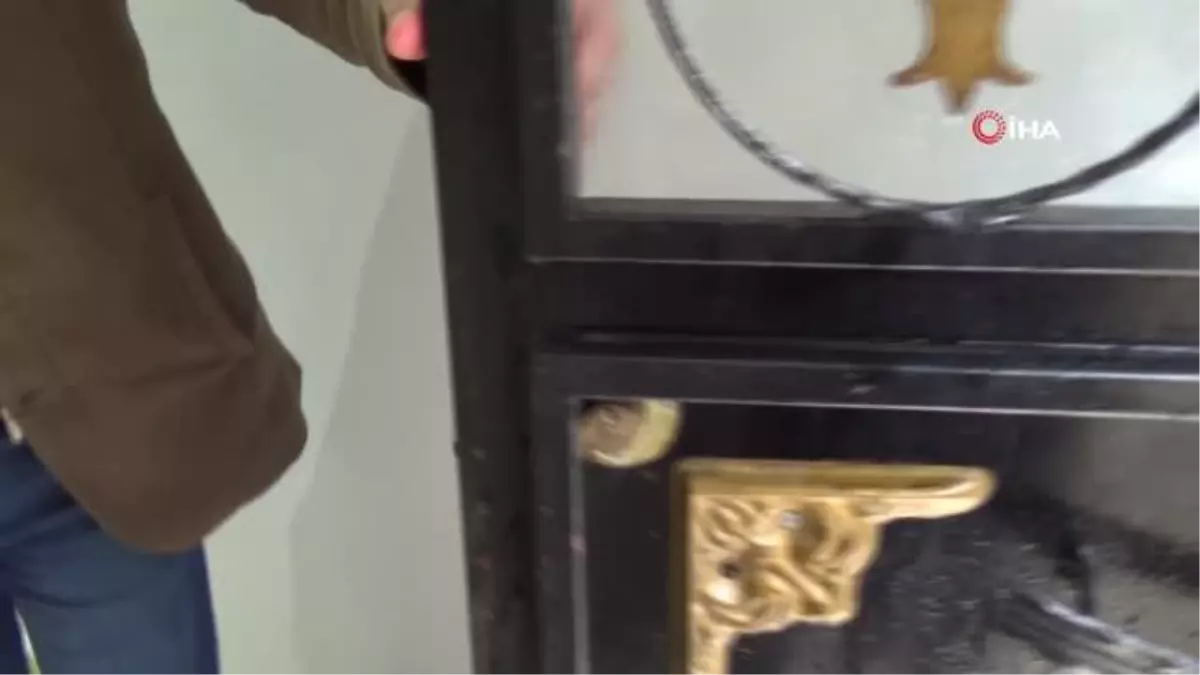 Kadın hırsızlar 4 bin dolar ve 250 gram altını çalıp kayıplara karıştı... Mağdur ev sahibi konuştu