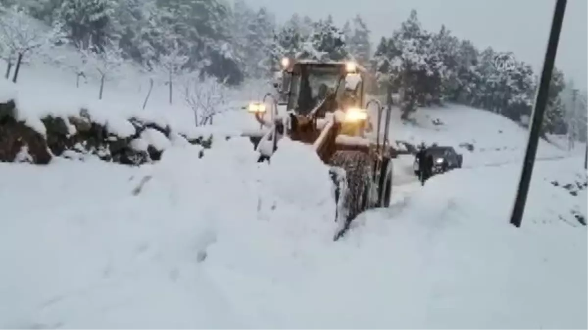 KAHRAMANMARAŞ - Kar yağışı ve sağanak hayatı olumsuz etkiledi