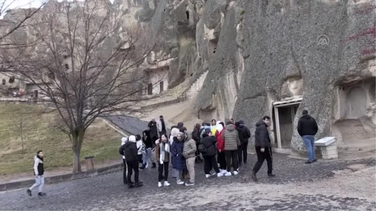 Kapadokya\'da turizmciler 2022 yılında turist yoğunluğu bekliyor