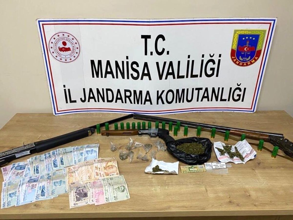 Manisa\'da jandarma ekiplerinden uyuşturucu ticaretine suçüstü