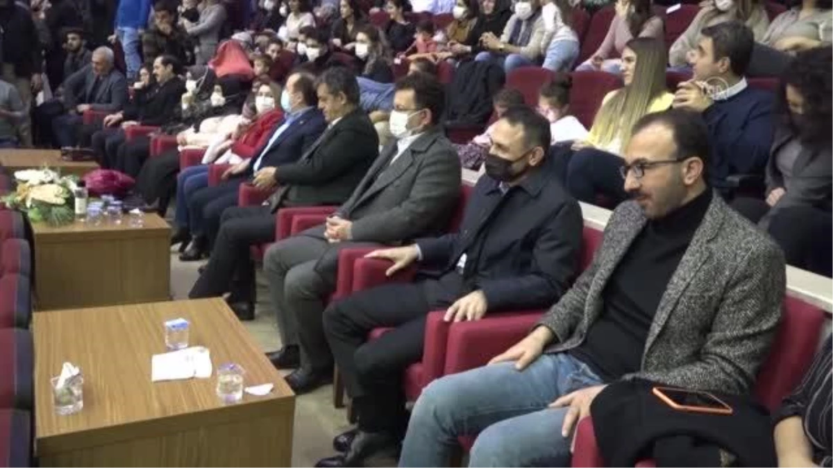 Şırnaklılar "Hamsi Günü" etkinliğinde düzenlenen konsere büyük ilgi gösterdi