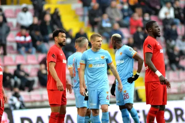 Spor Toto Süper Lig: Kayserispor: 0 Gaziantep FK: 0 (İlk yarı)