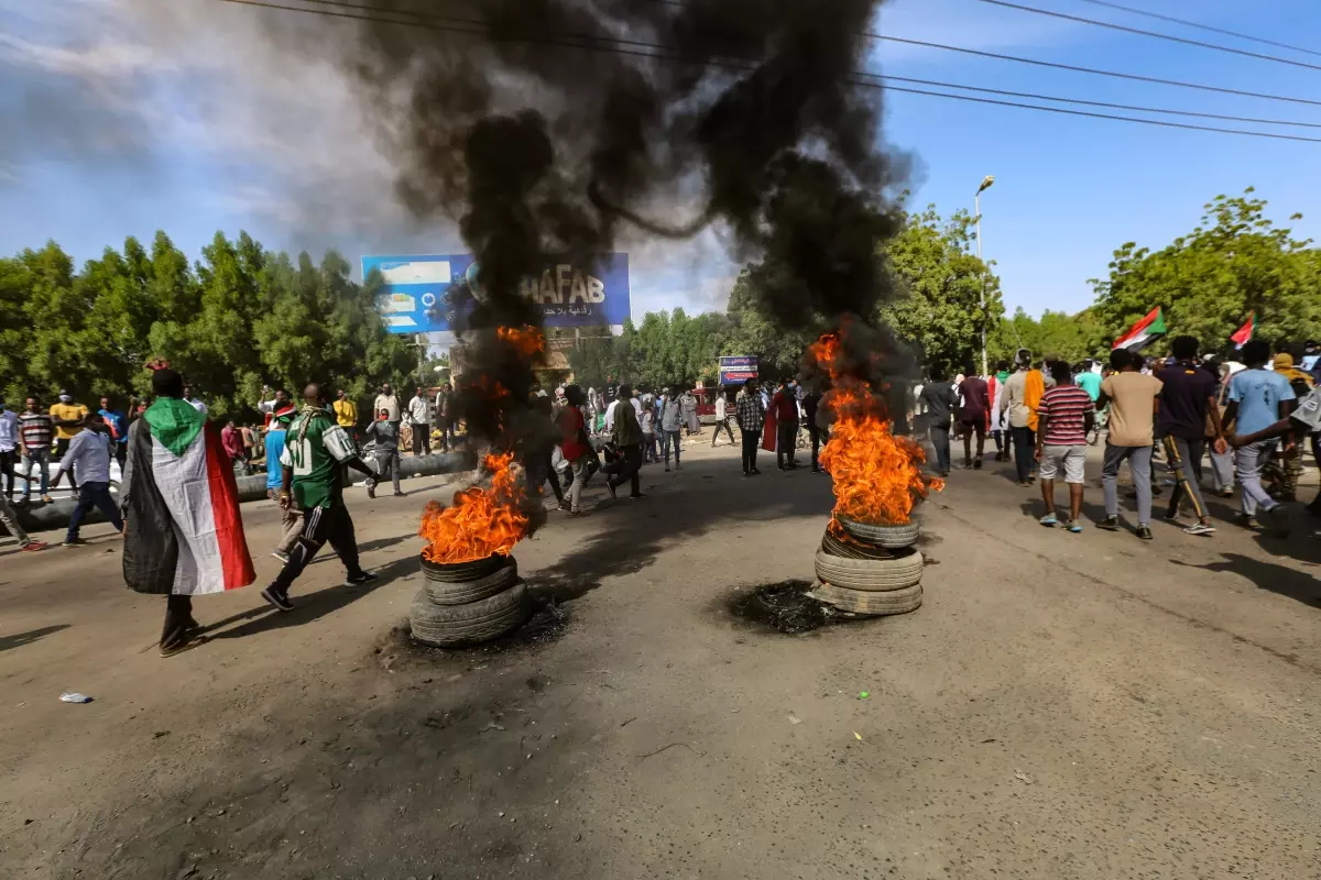 Sudan'da 'Aralık Devrimi'nin 3. yılında askeri müdahale karşıtlarından gösteri (3)