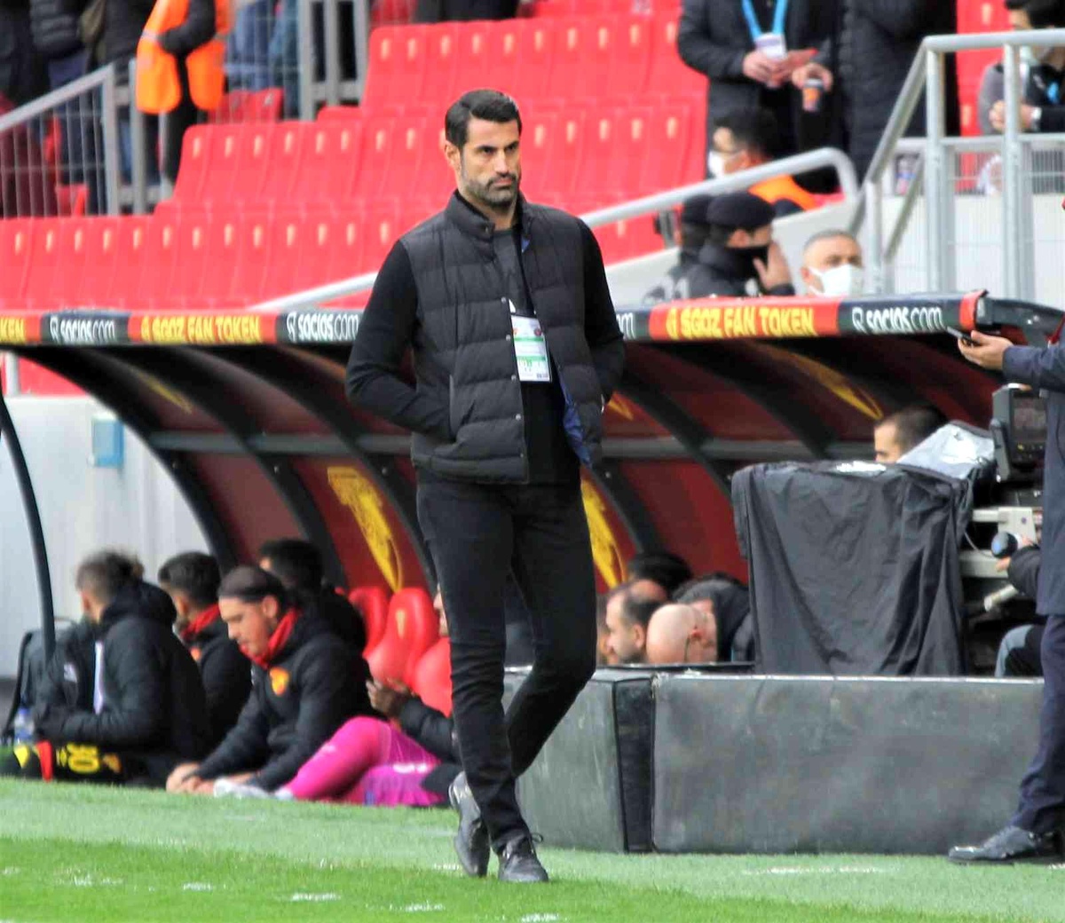 Volkan Demirel, teknik direktörlük kariyerinin ilk maçında