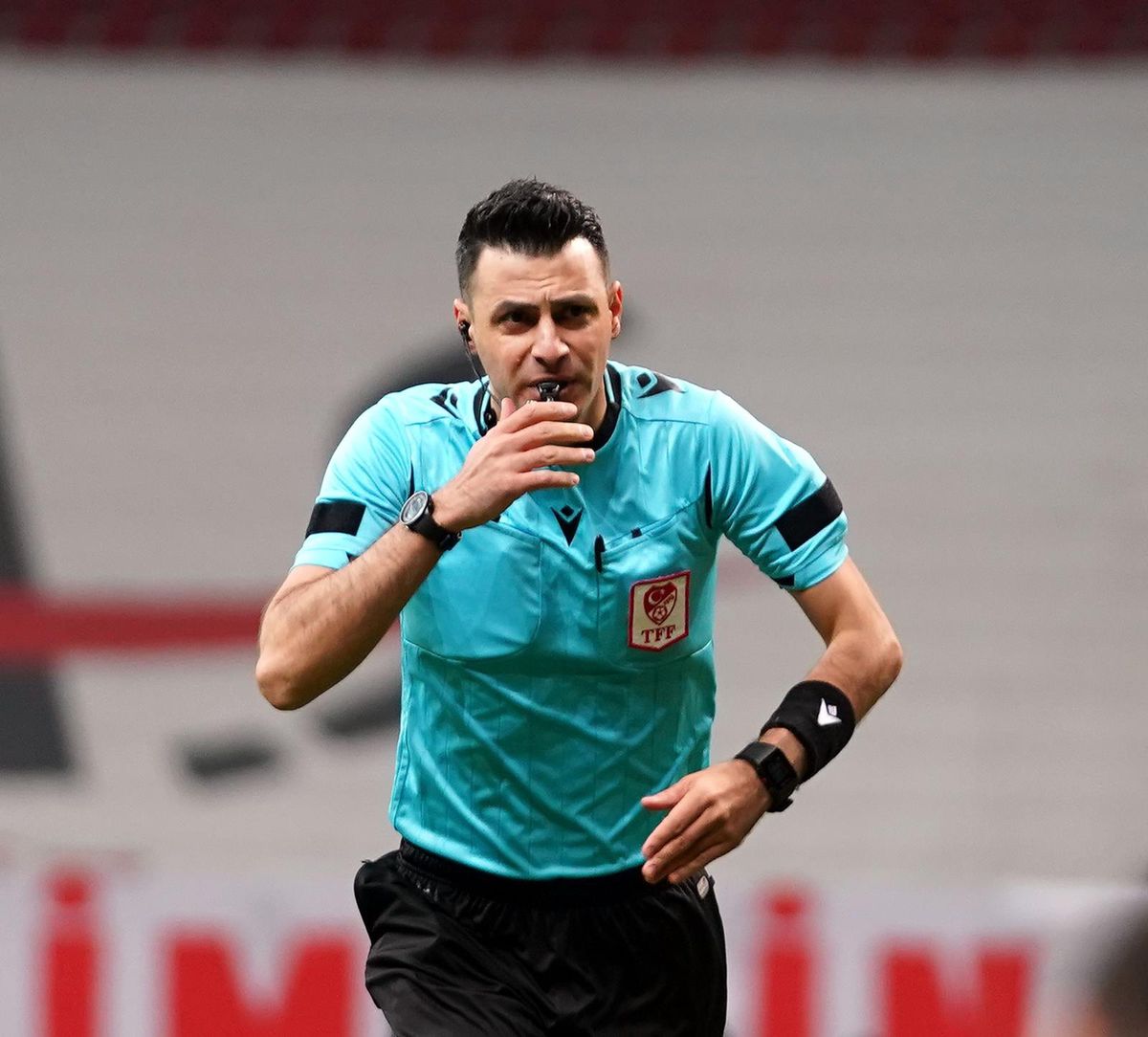 Altay - Trabzonspor maçının hakemi Ali Şansalan oldu