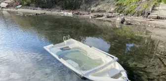 Çeşme'de fırtına nedeniyle 3 tekne battı