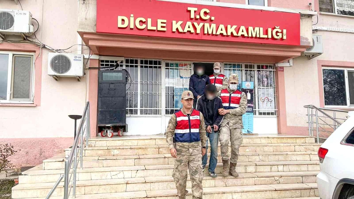 Diyarbakır\'da baz istasyonu hırsızları JASAT\'tan kaçamadı