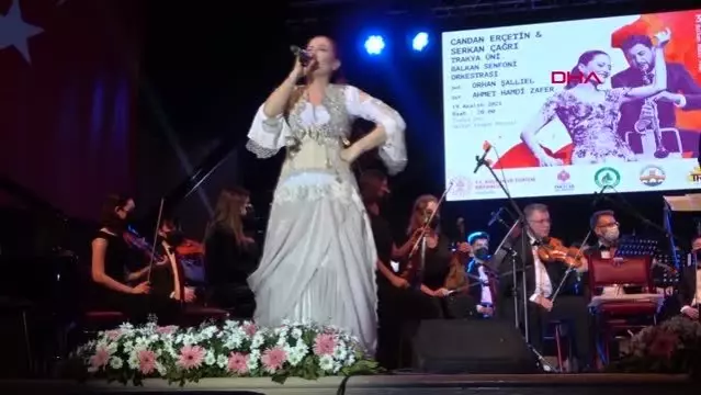 EDİRNE-CANDAN ERÇETİN VE SERKAN ÇAĞRI, BALKAN MÜZİK FESTİVALİ'NDE COŞTURDU