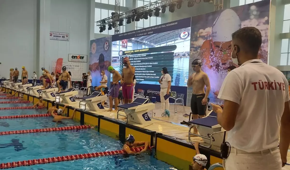 Edirne\'den madalya ile döndüler