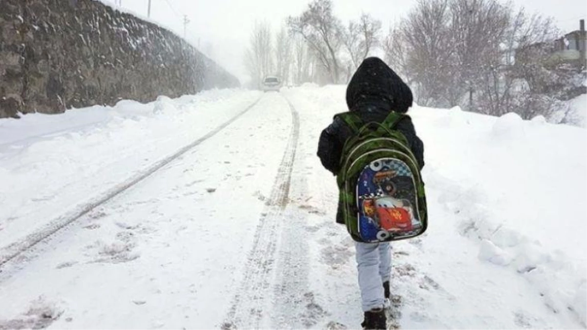 Eğitime kar engeli! 11 il ve ilçede okullar tatil edildi