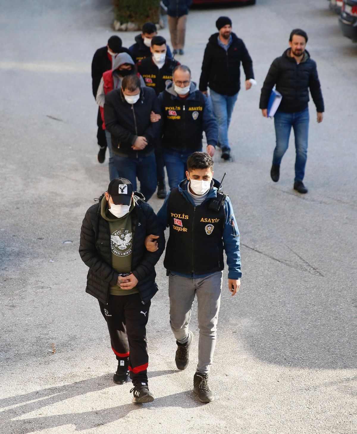 Eskişehir merkezli fuhuş operasyonunda 2 zanlı tutuklandı