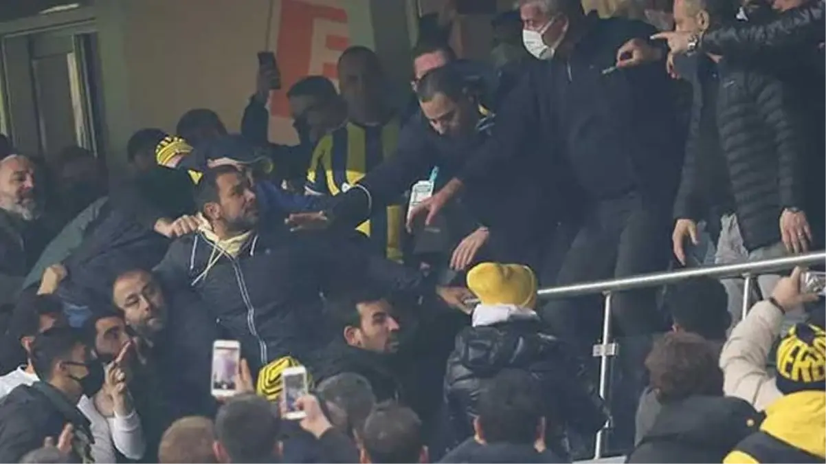 Fenerbahçe stadında bidonla intihar girişimi: Kendimi yakacağım