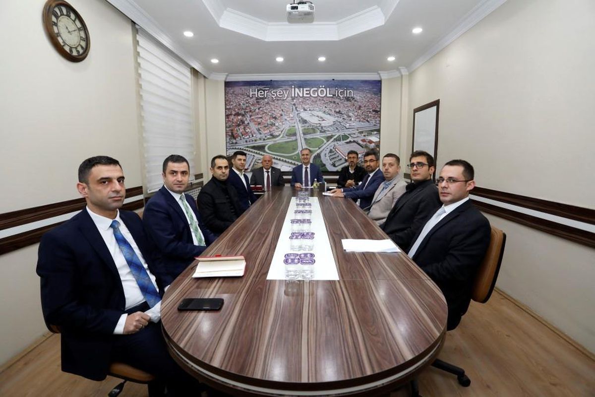İşçi, memur ve sözleşmeli personeller için yeni sözleşmeler imzalandı