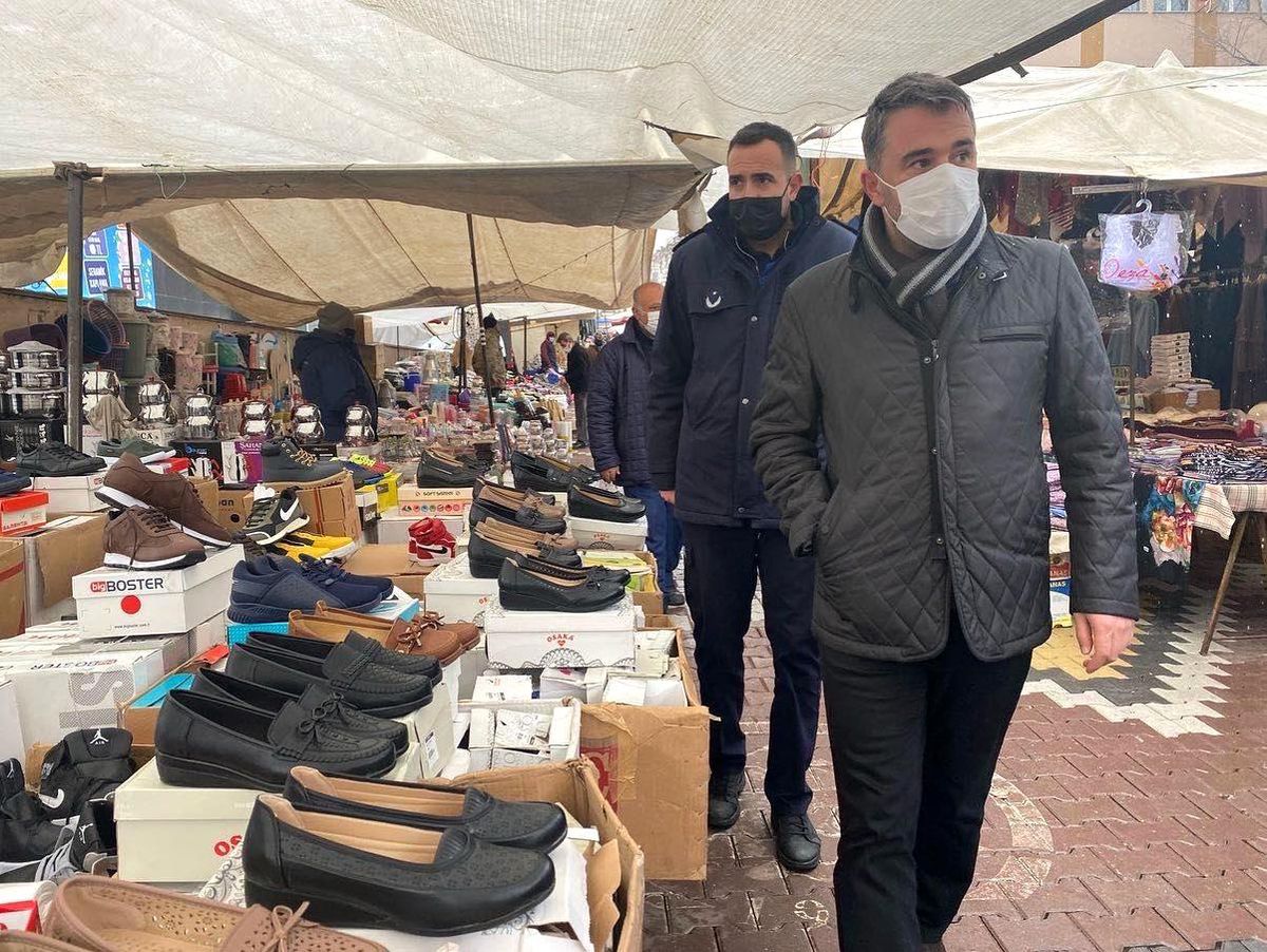 Pursaklar\'da pazarcı etiket oyununa ceza