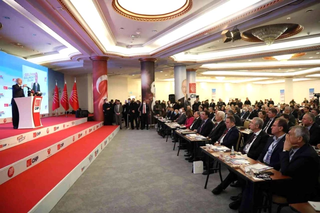 Seçer, Kayseri'de düzenlenen 'Belediye Başkanları Çalıştayı'na katıldı