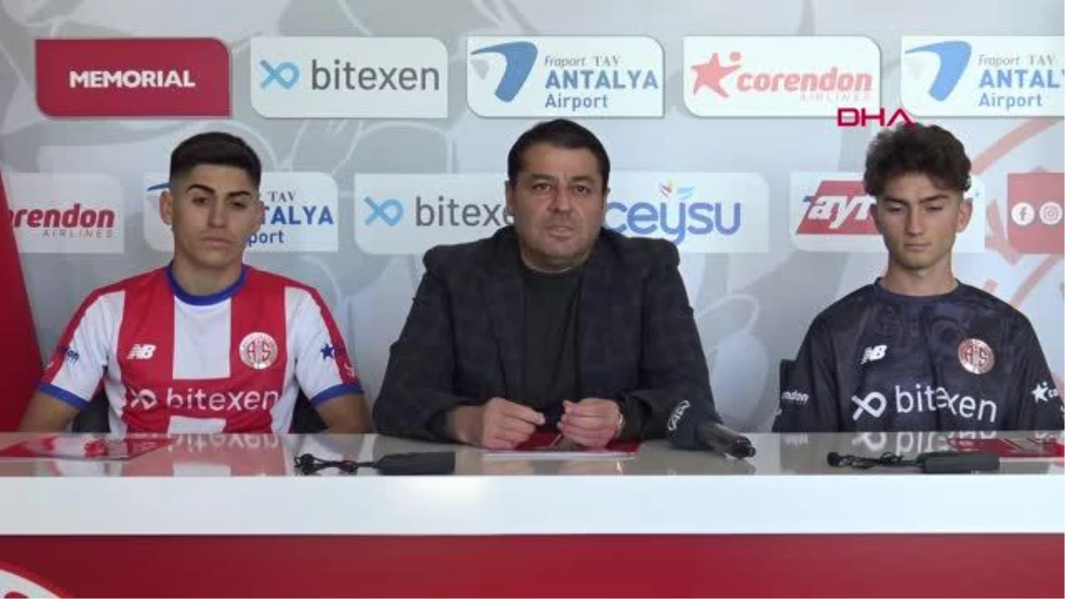 SPOR Antalyaspor, 4 genç futbolcusuyla sözleşme imzaladı