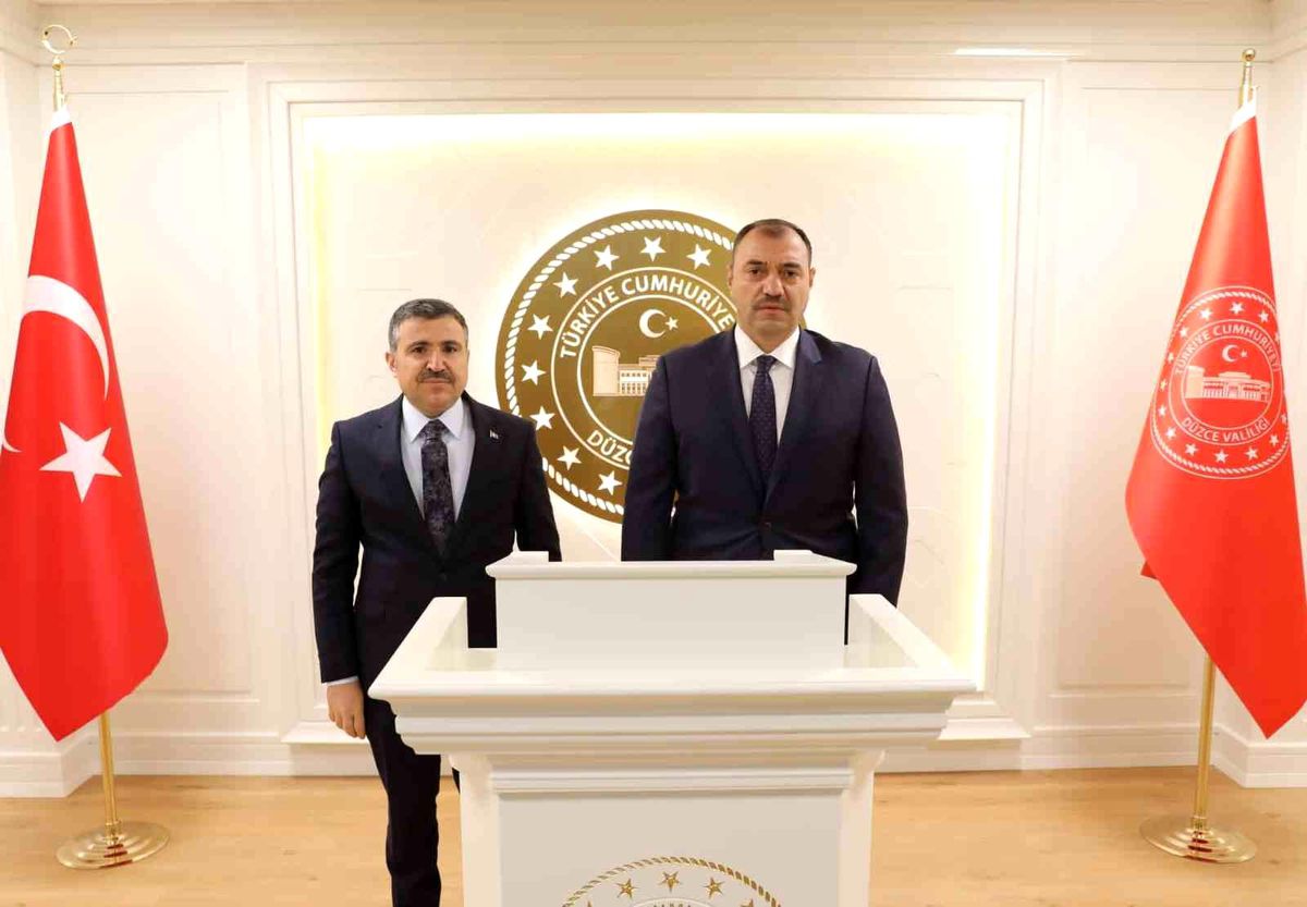 Vali Kaldırım\'dan iadeyi ziyaret
