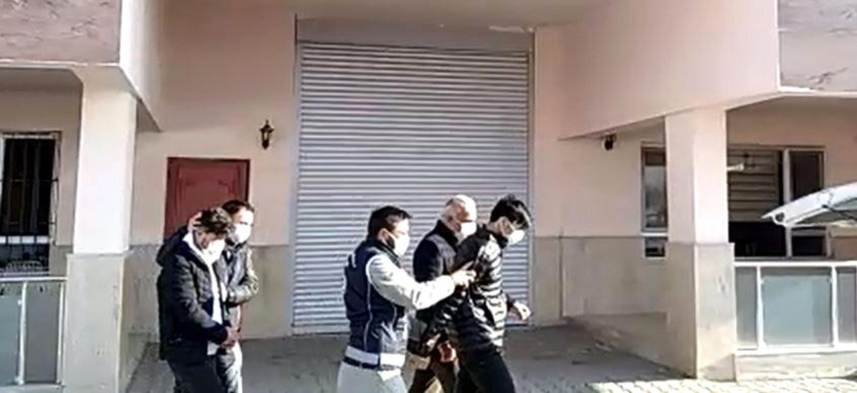 Van\'da göçmen kaçakçılığı yapan 12 organizatör yakalandı