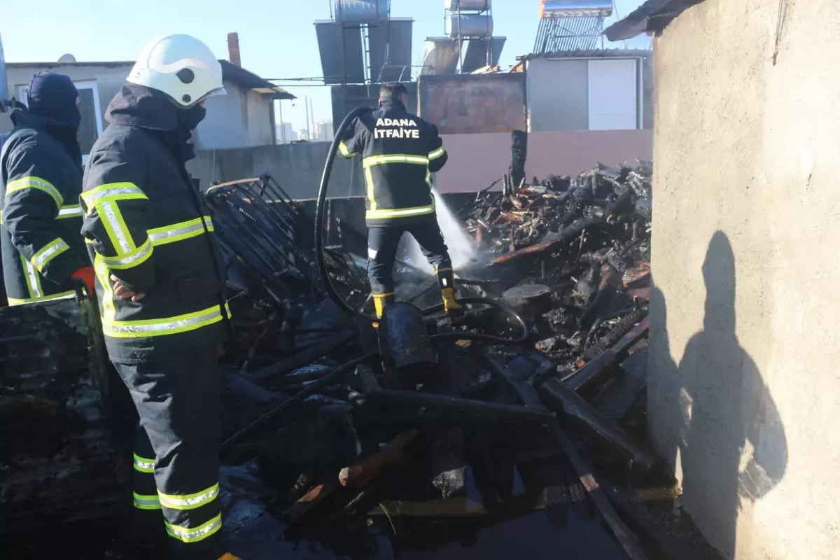 Son dakika haber: Adana'da odunlukta çıkan yangın söndürüldü