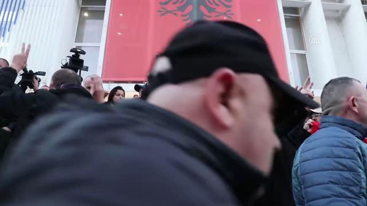 Arnavutluk'ta 'Açık Balkan' girişimine karşı protesto düzenlendi