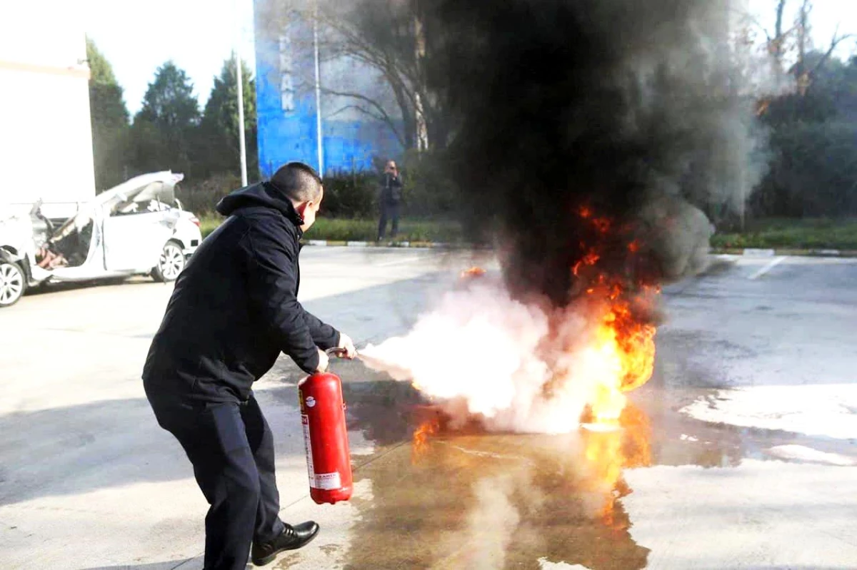 Büyükşehir tatbikatlarla vatandaşları afete hazırlıyor