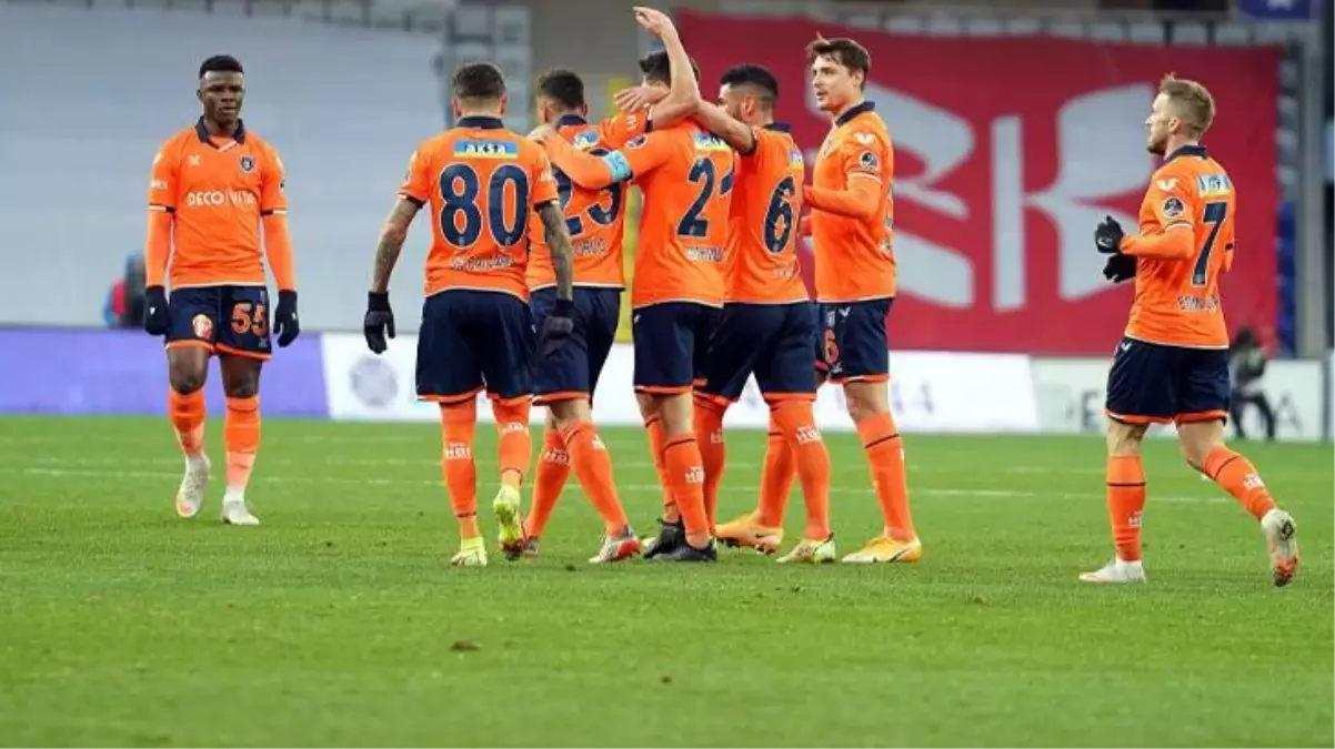 Emre Belözoğlu, Süper Lig'i dize getirdi! Başakşehir'in karşısında Giresunspor da duramadı