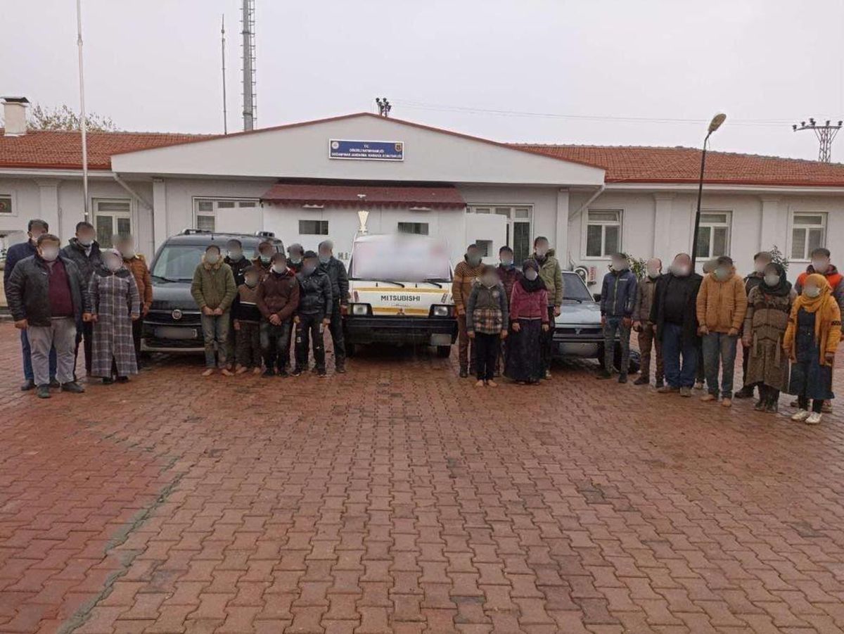 Gaziantep\'te 22 düzensiz göçmen yakalandı