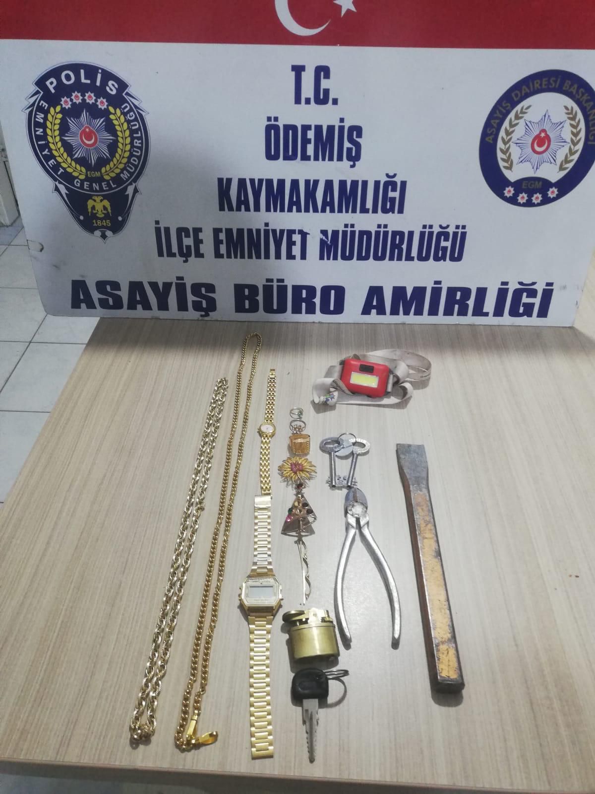 İzmir\'de hırsızlık yaparken yakalanan şüpheli tutuklandı