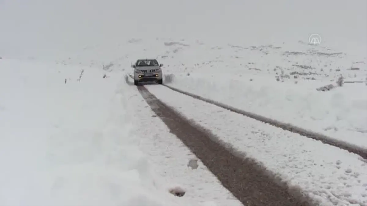 KAHRAMANMARAŞ - Kar yağışı hayatı olumsuz etkiliyor