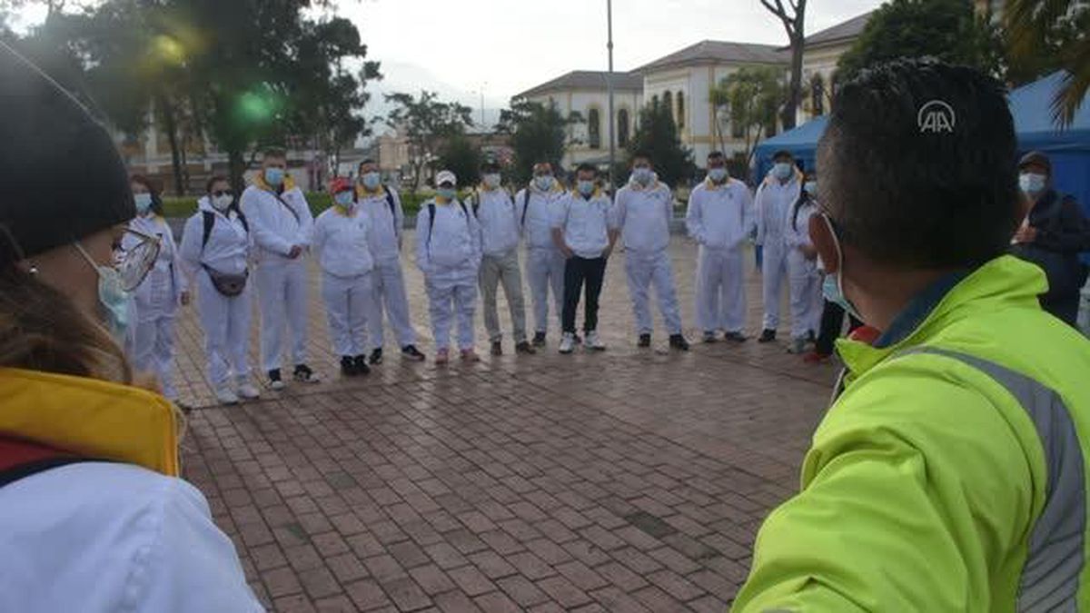 Kolombiya'da sokakta yaşayanlara Noel yardımı
