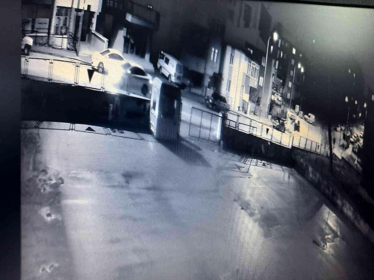 Mazgal hırsızı zabıta ve polisin ortak çalışmasıyla yakalandı