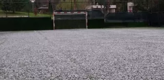 Meteorolojinin uyardığı soğuk hava dalgası geldi...Samsun'a fındık büyüklüğünde dolu yağdı